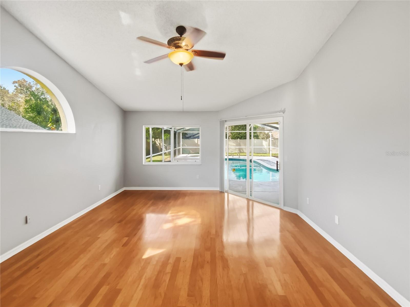 KEYSTONE CROSSINGS - Residential