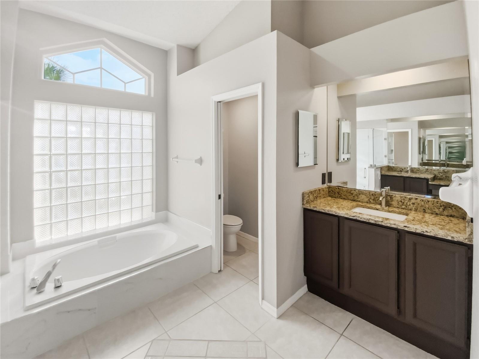 KEYSTONE CROSSINGS - Residential