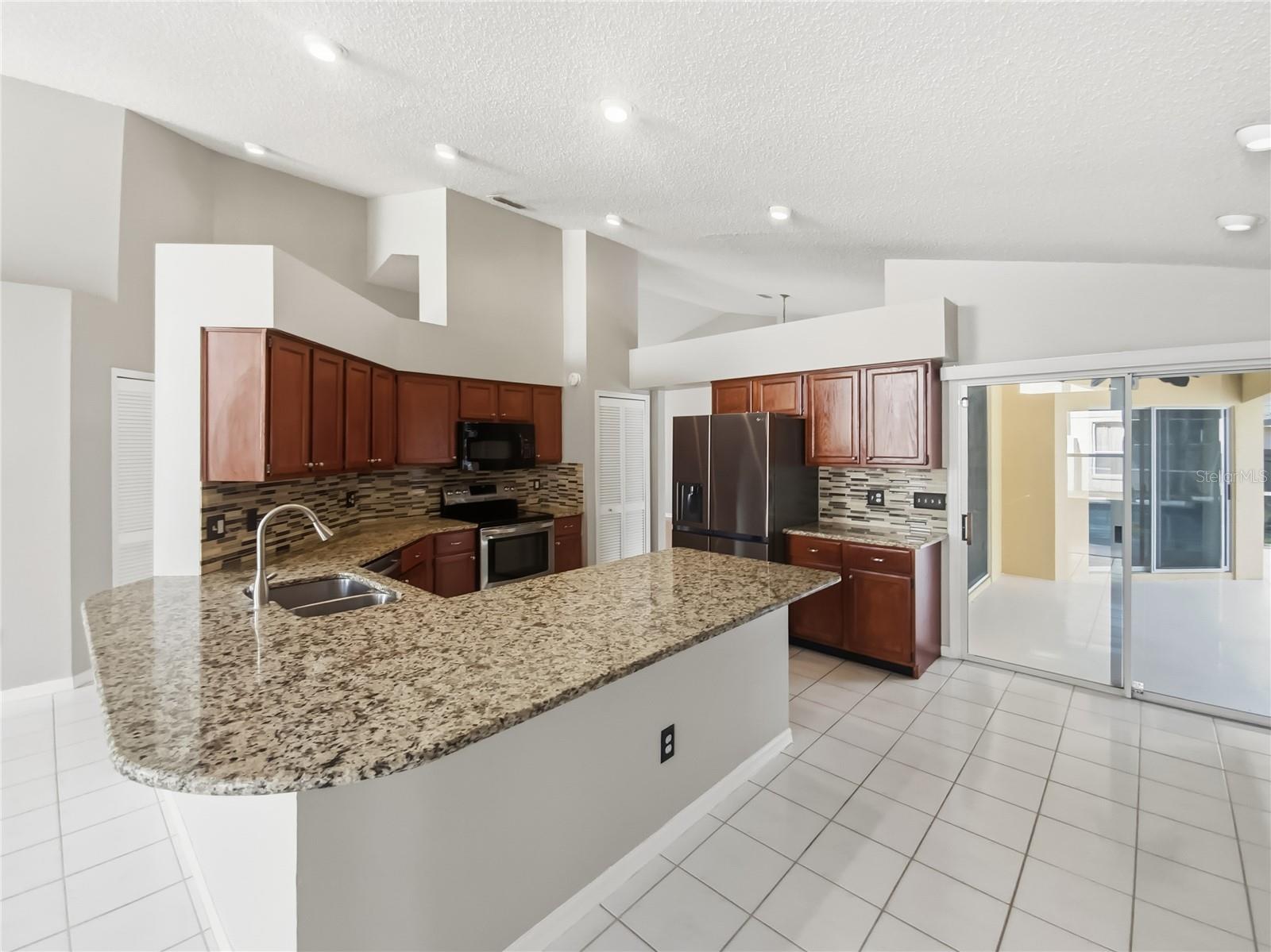 KEYSTONE CROSSINGS - Residential