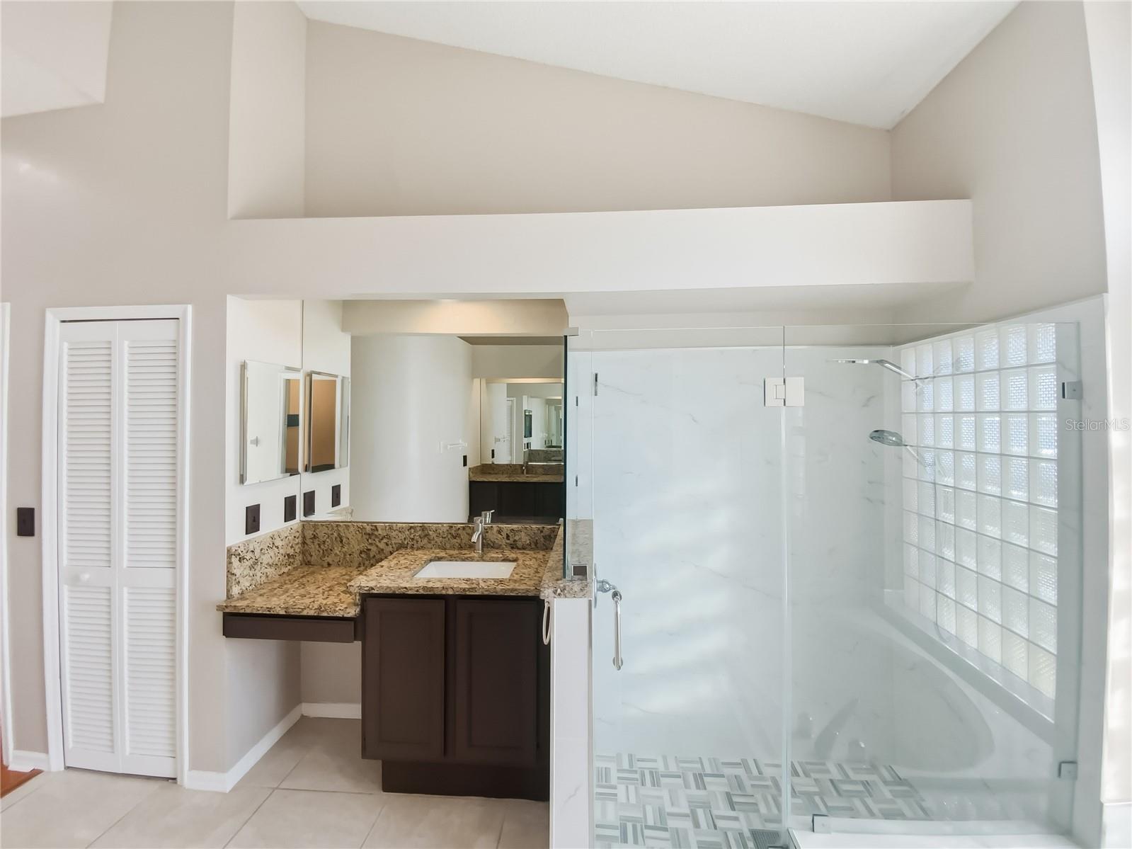 KEYSTONE CROSSINGS - Residential