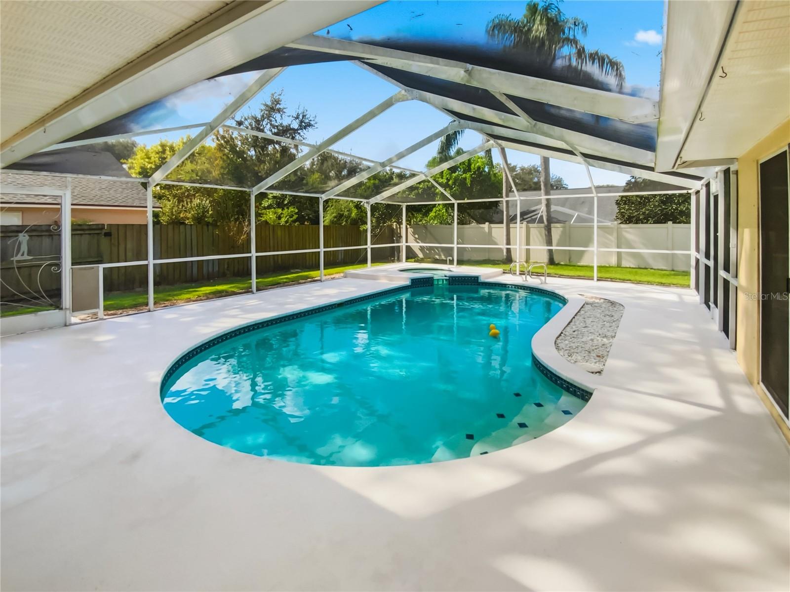 KEYSTONE CROSSINGS - Residential