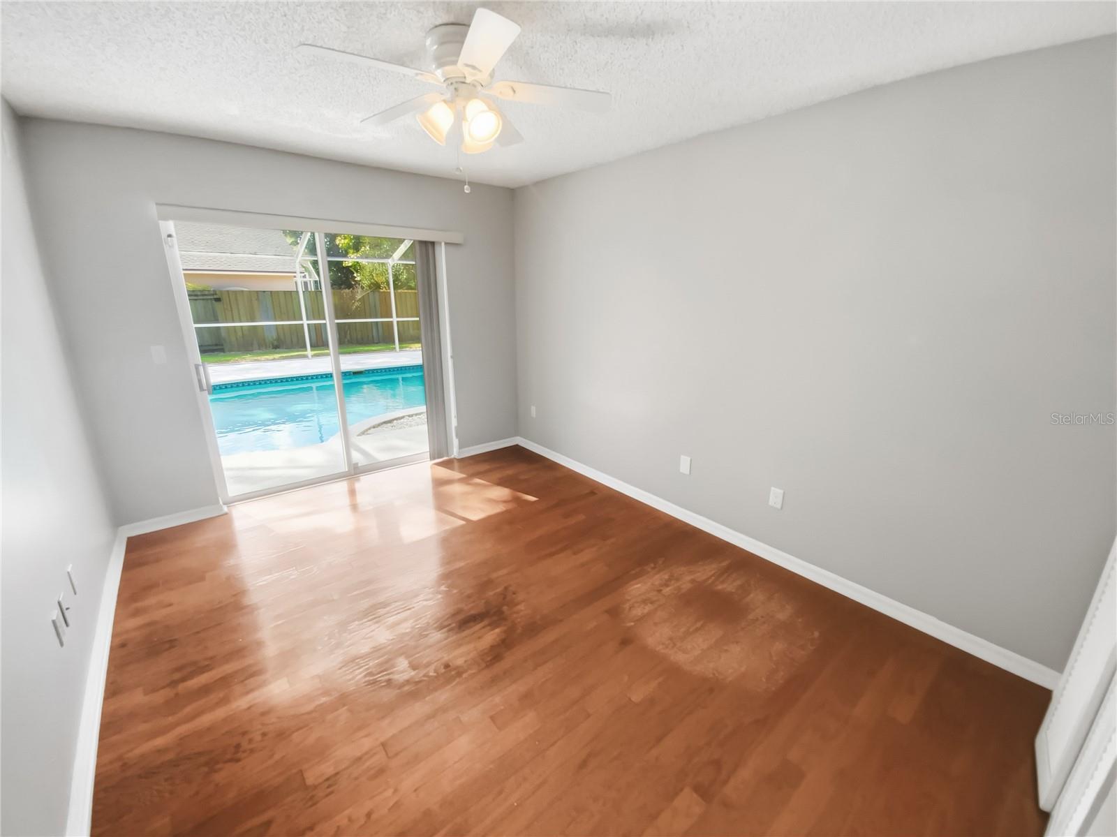 KEYSTONE CROSSINGS - Residential