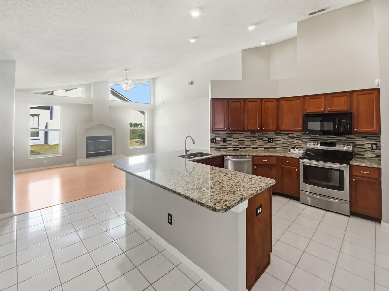 KEYSTONE CROSSINGS - Residential