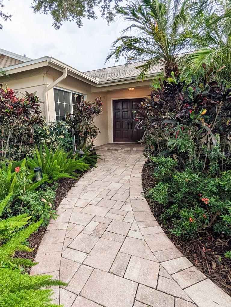2673 MONTAGUE COURT W