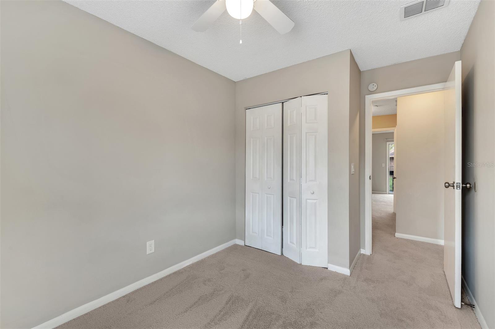 HUNTINGTON ON GREEN CONDO - Residential