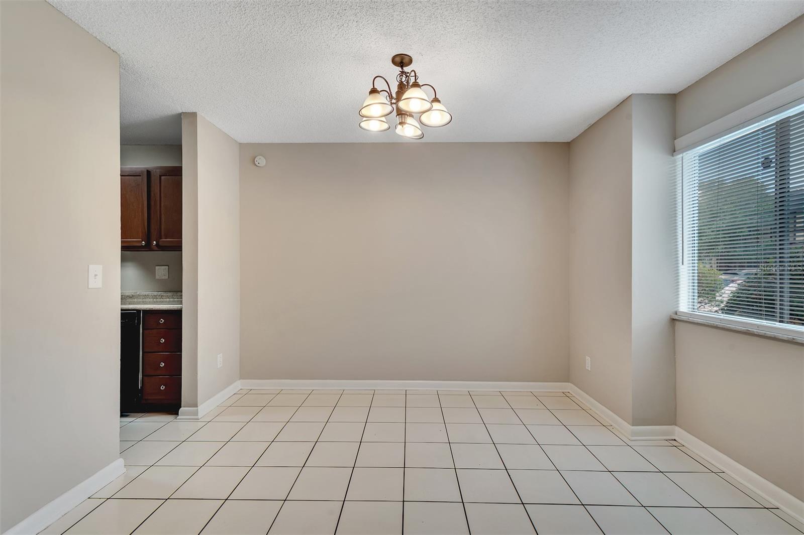 HUNTINGTON ON GREEN CONDO - Residential