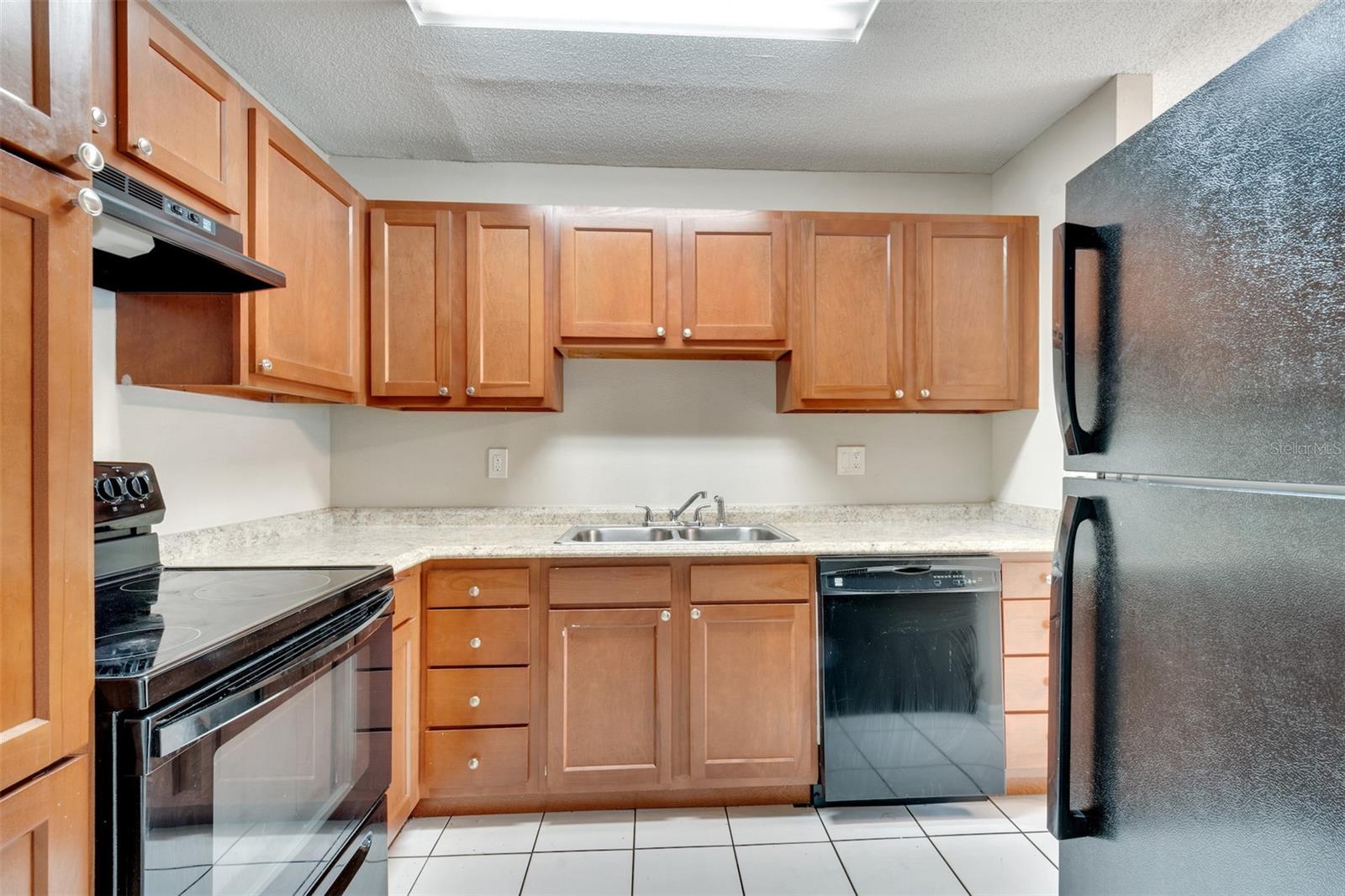 HUNTINGTON ON GREEN CONDO - Residential