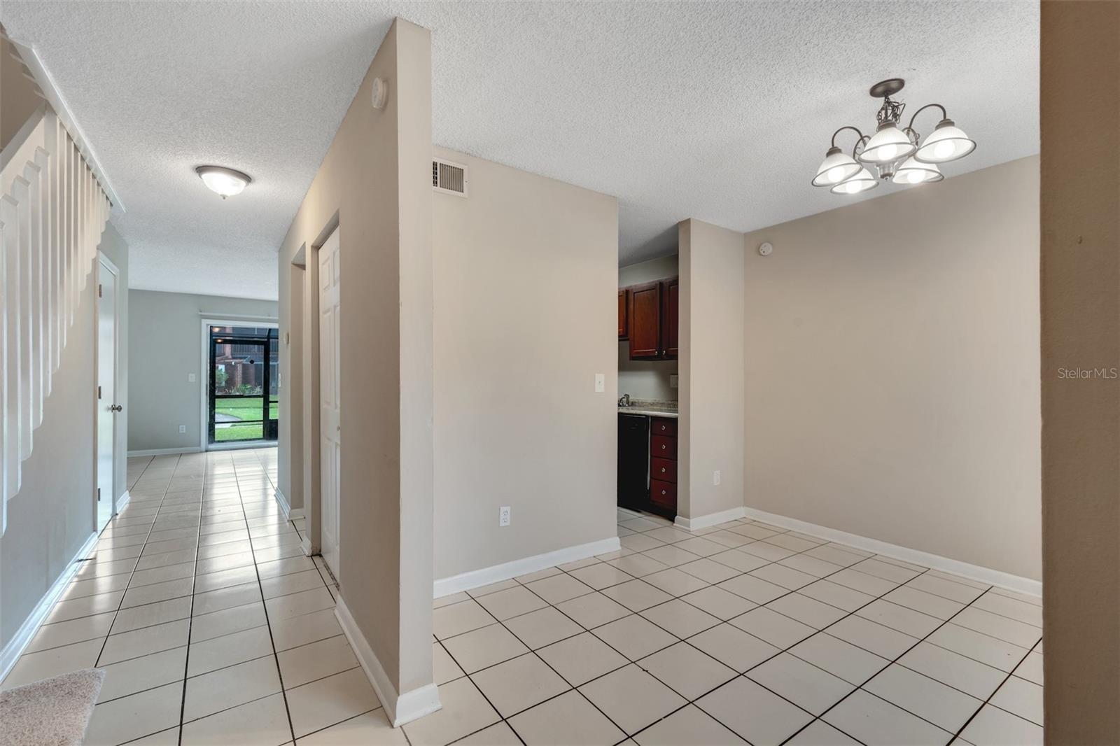 HUNTINGTON ON GREEN CONDO - Residential