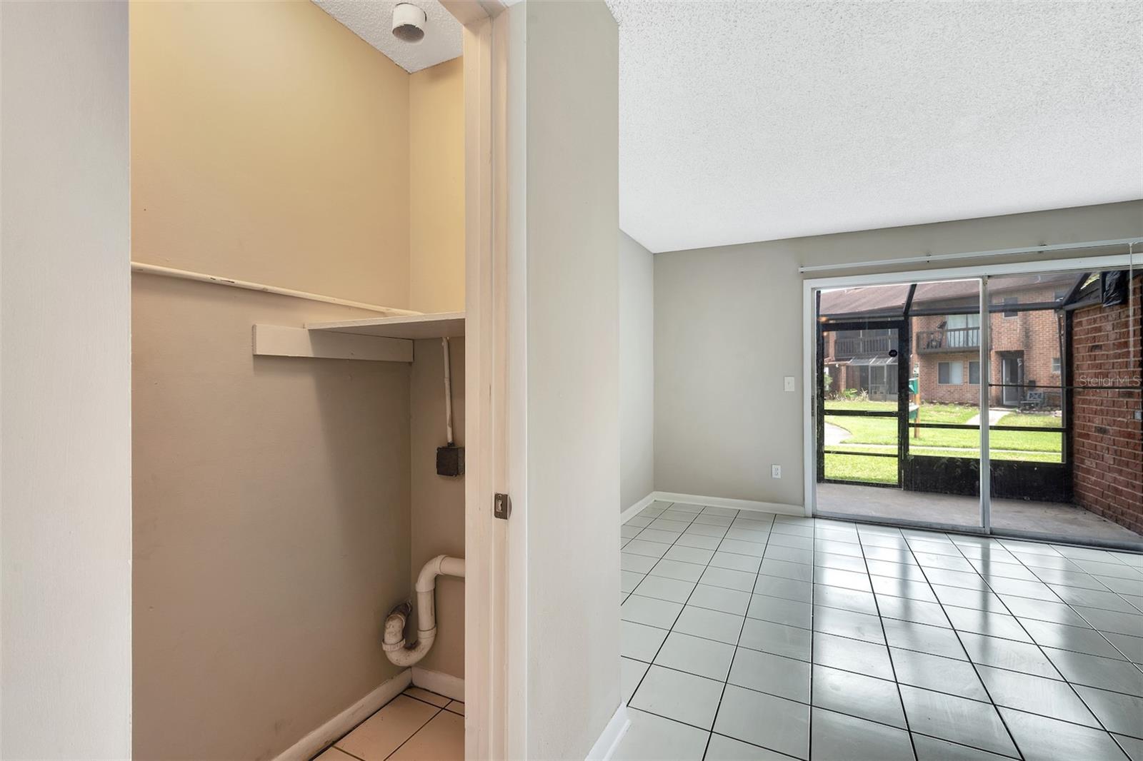 HUNTINGTON ON GREEN CONDO - Residential