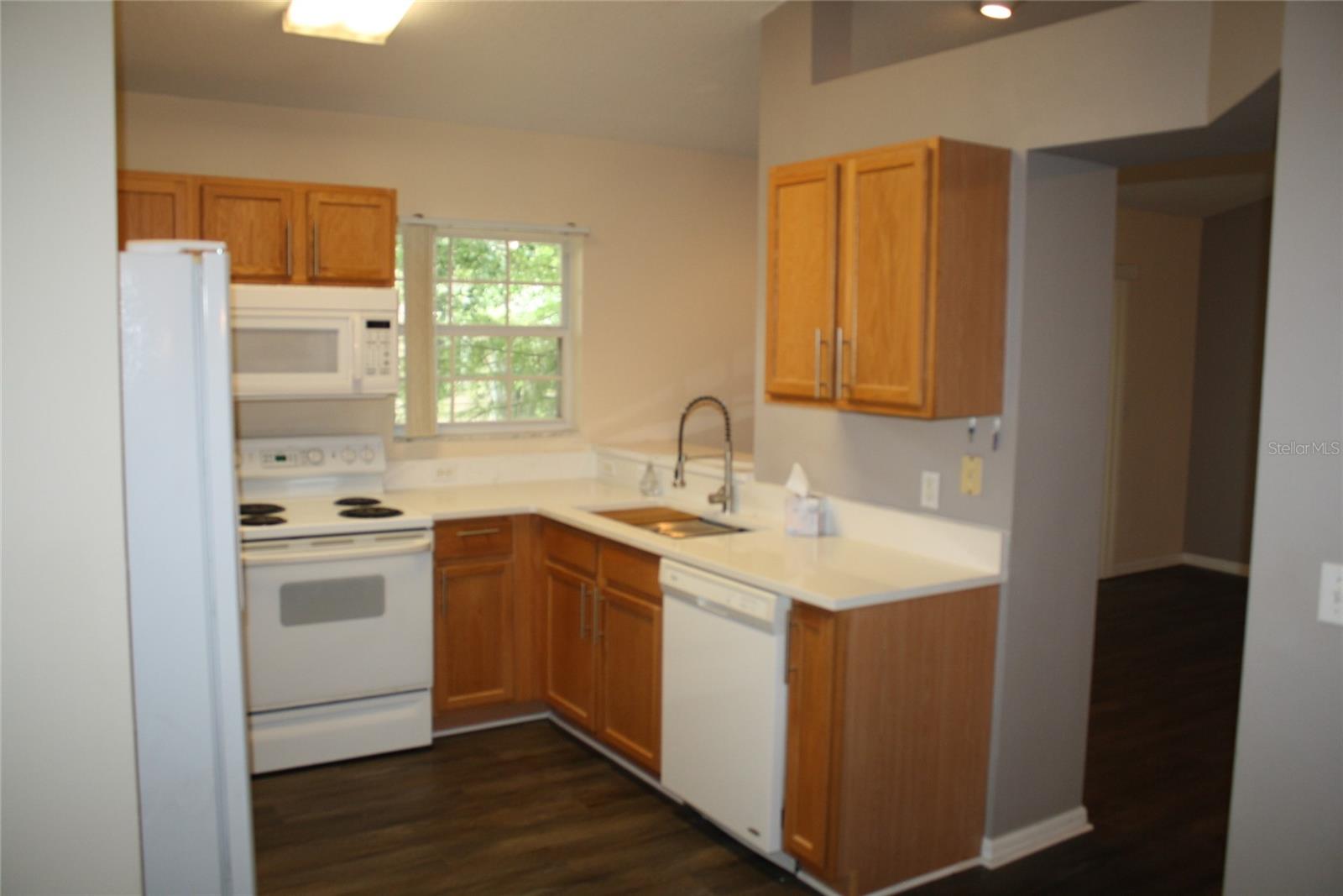 6309 ROSEFINCH COURT 201