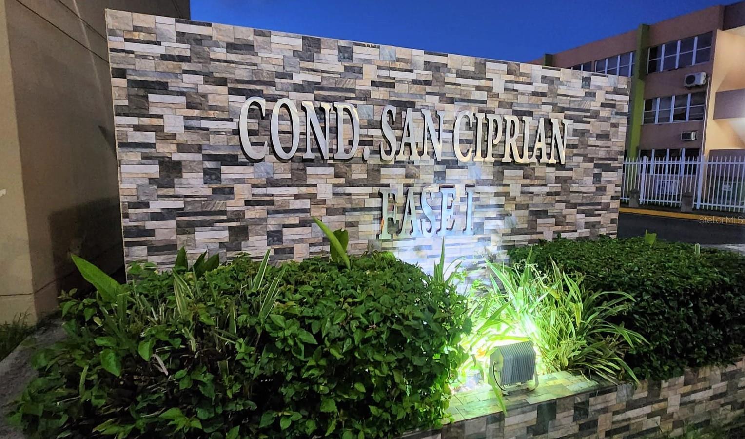 Urb. San Ciprian I CALLE VICTORIA 205