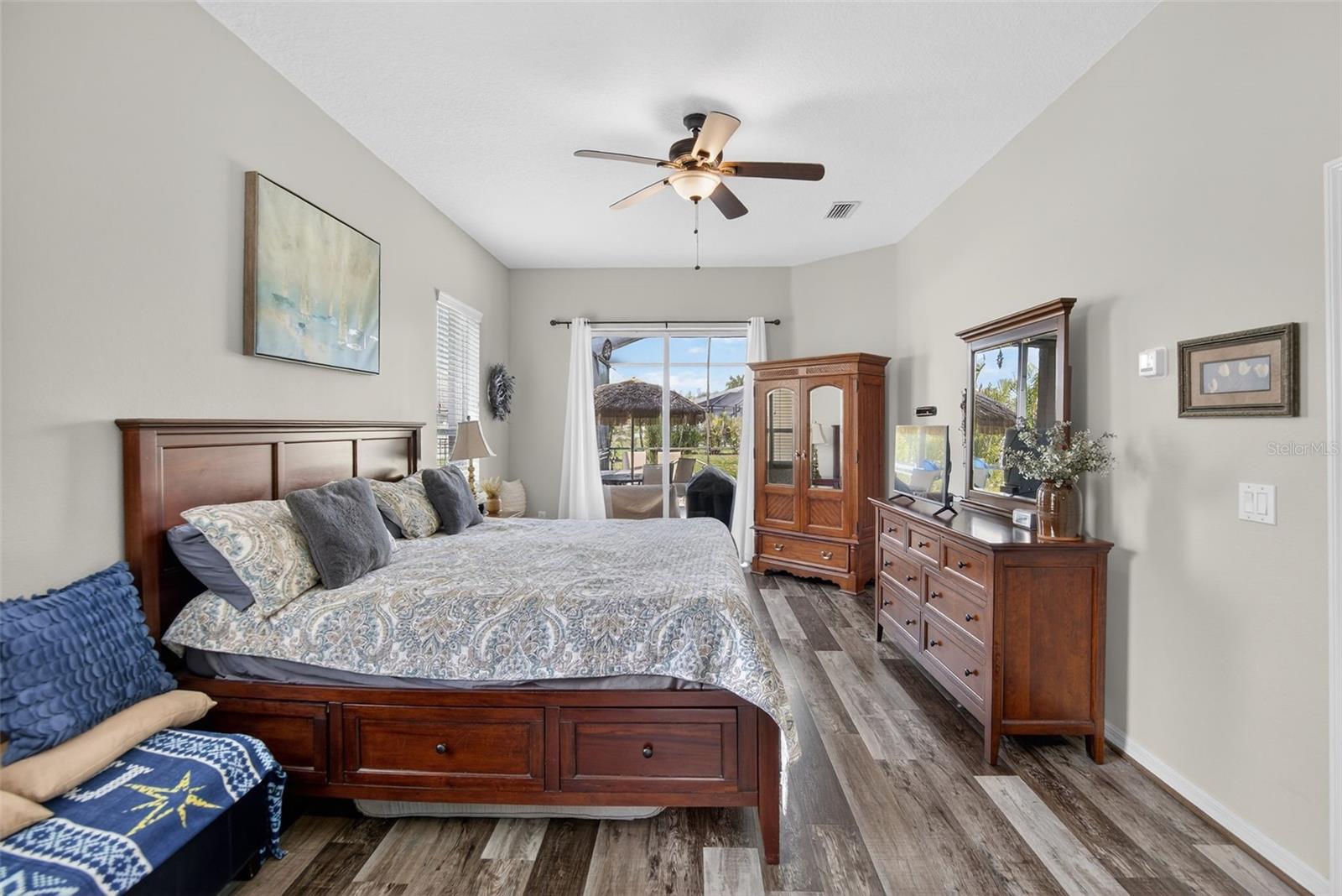 LA PALOMA VILLAGE UNIT 2 PH - Residential