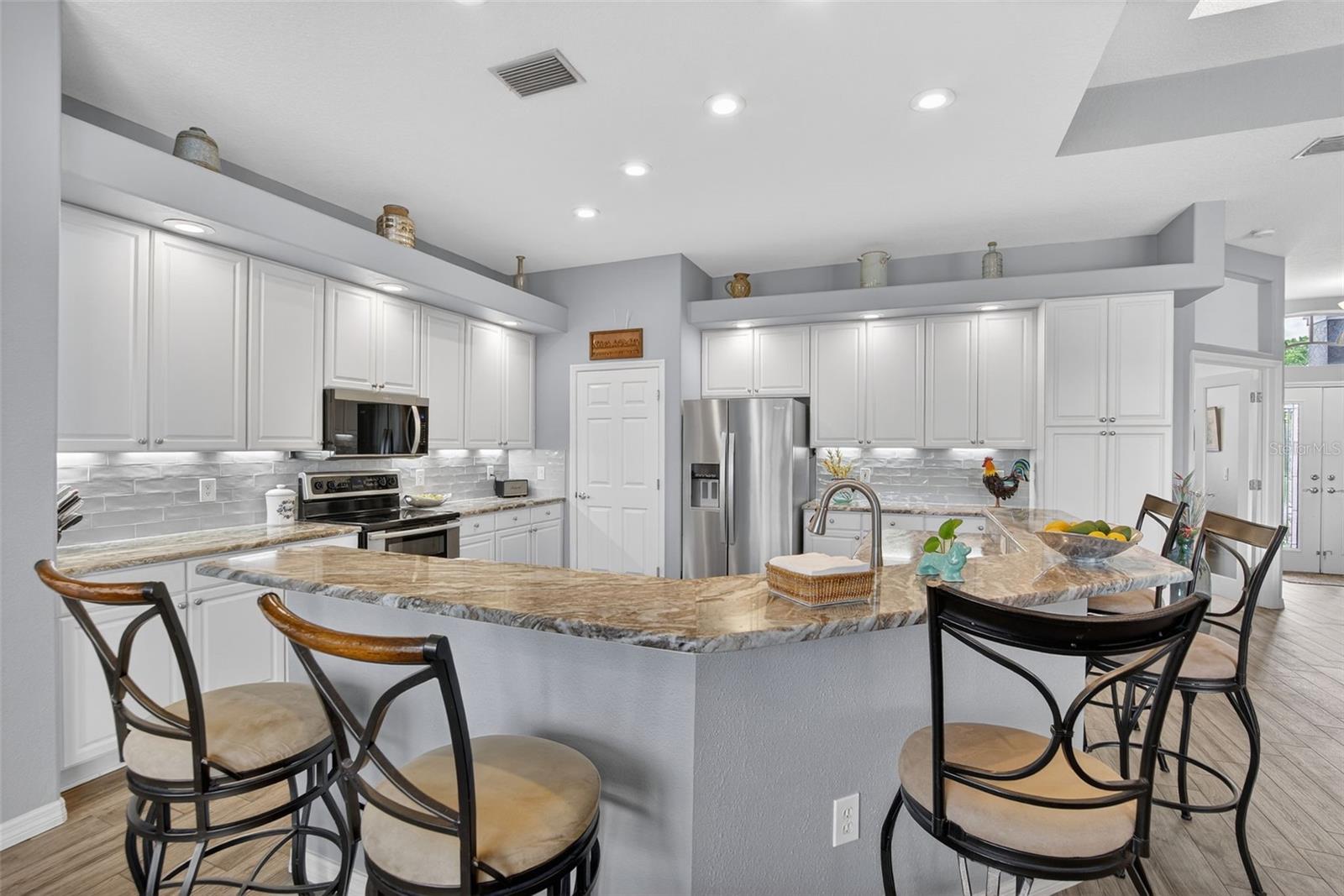 LA PALOMA VILLAGE UNIT 2 PH - Residential