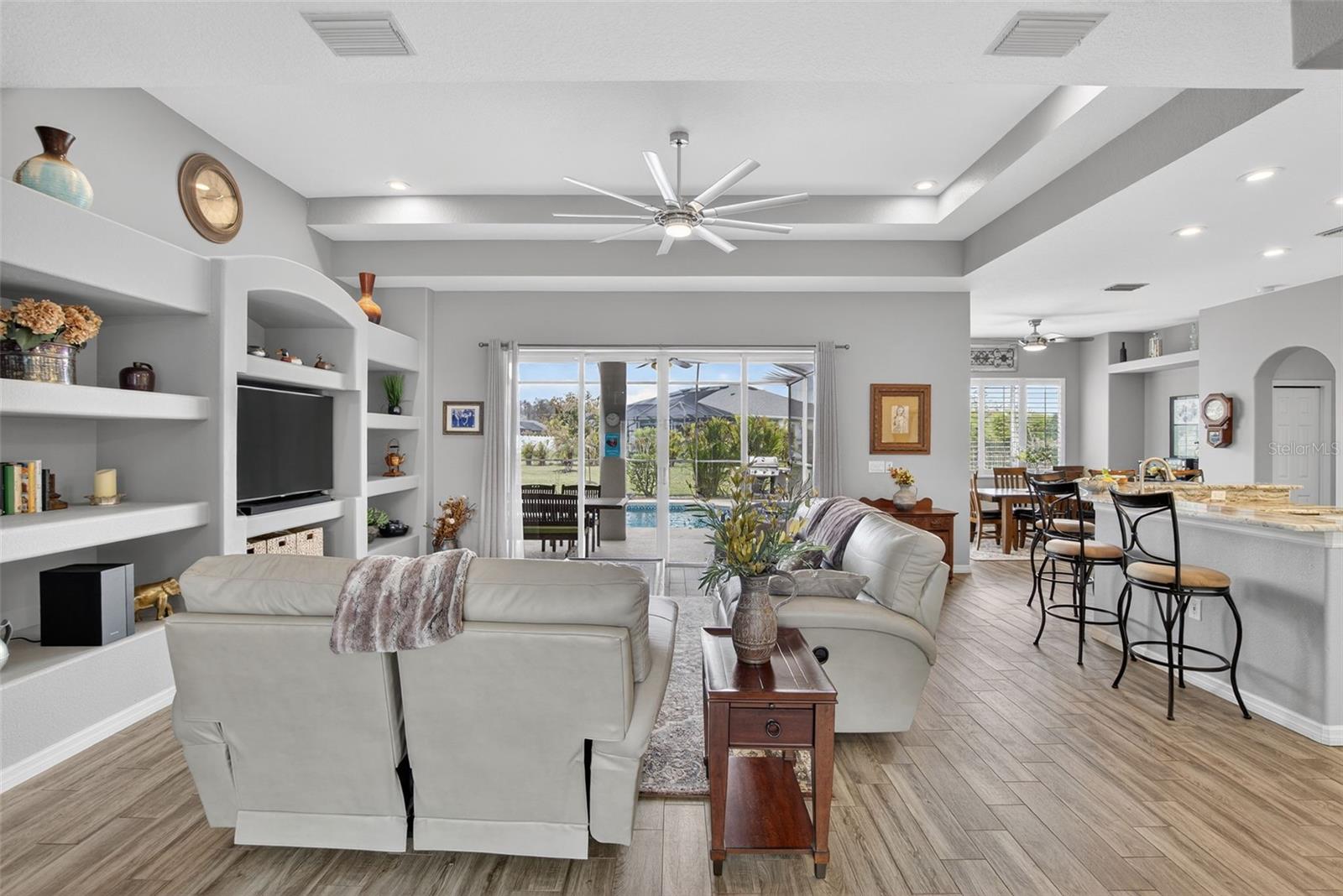 LA PALOMA VILLAGE UNIT 2 PH - Residential