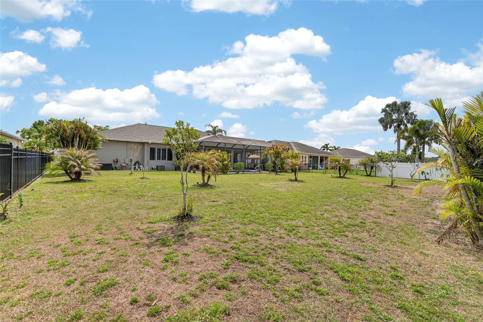 LA PALOMA VILLAGE UNIT 2 PH - Residential