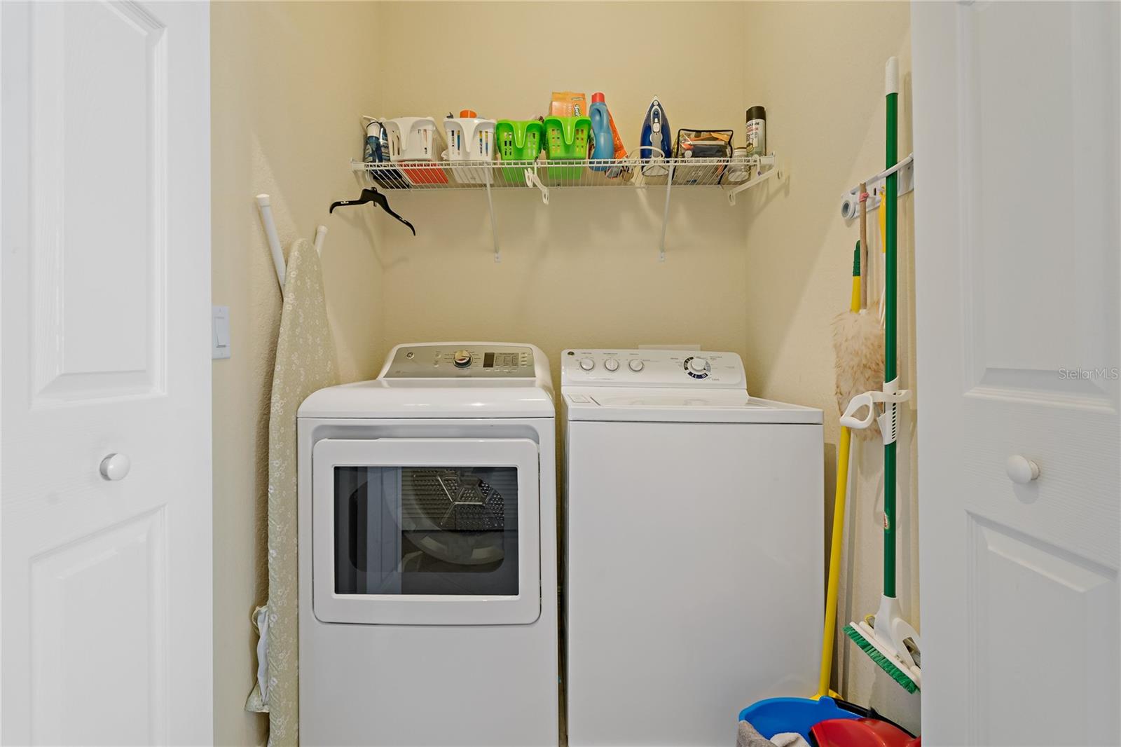 TERRACE II AT RIVER STRAND PH I - Residential Lease