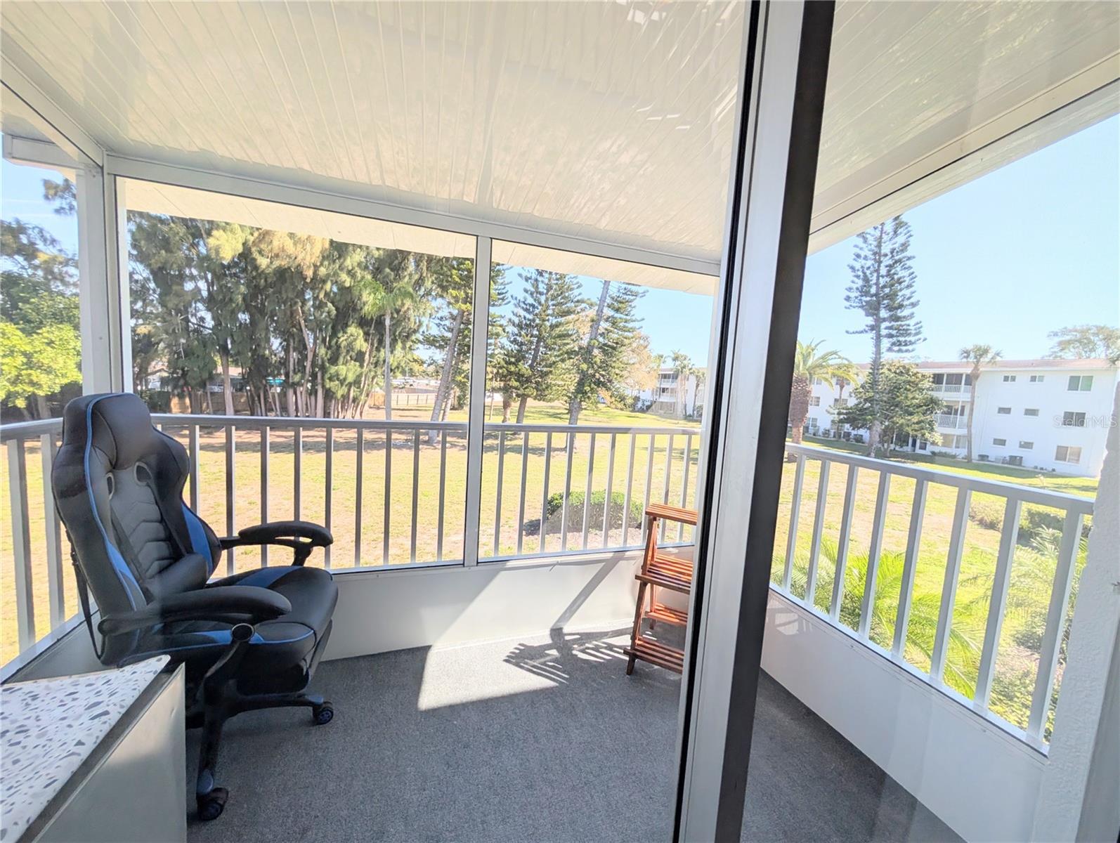 THE FOURTH BAYSHORE - Residential