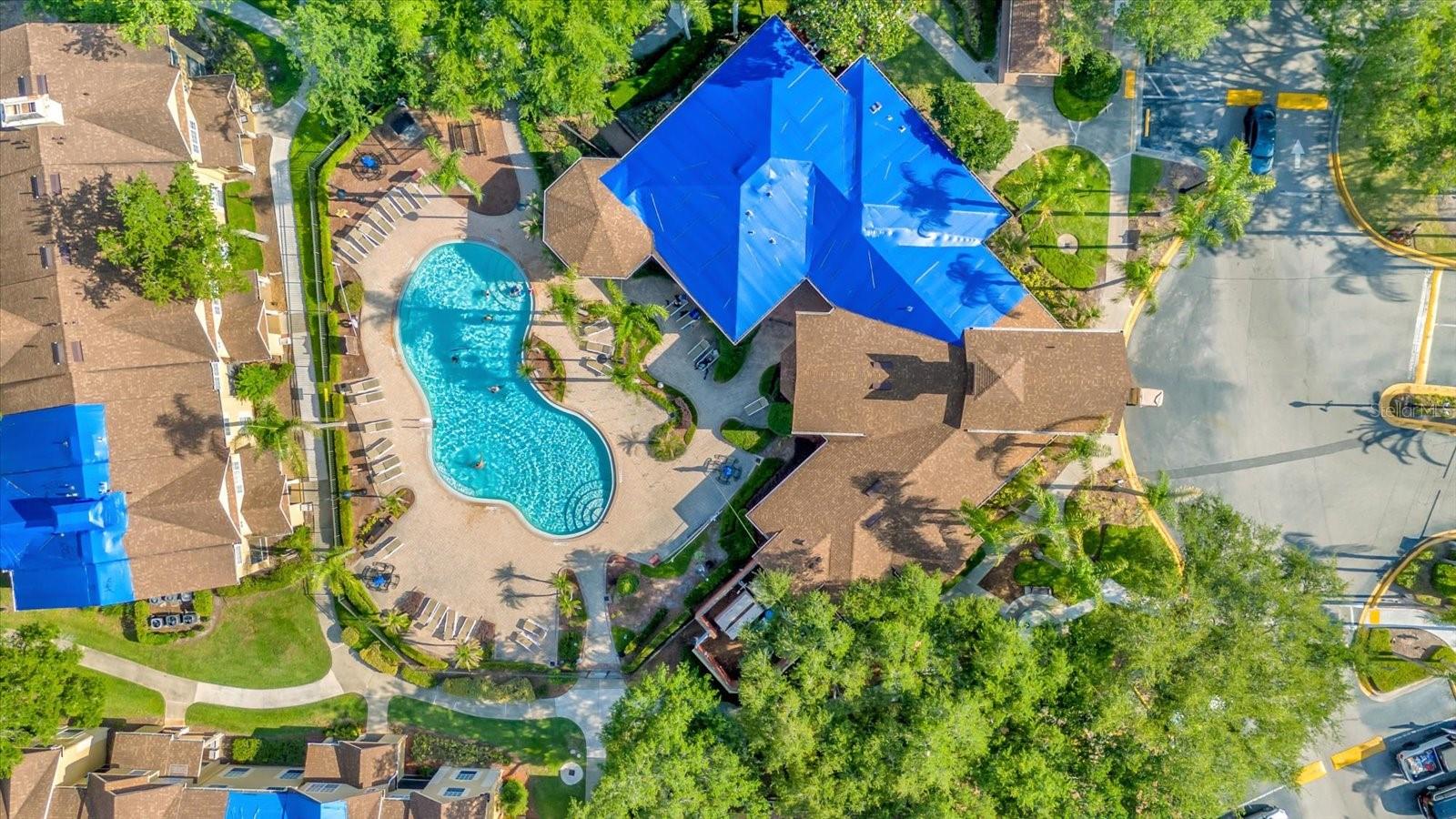 CRESCENT PLACE AT LAKE LOTUS CONDO - Residential