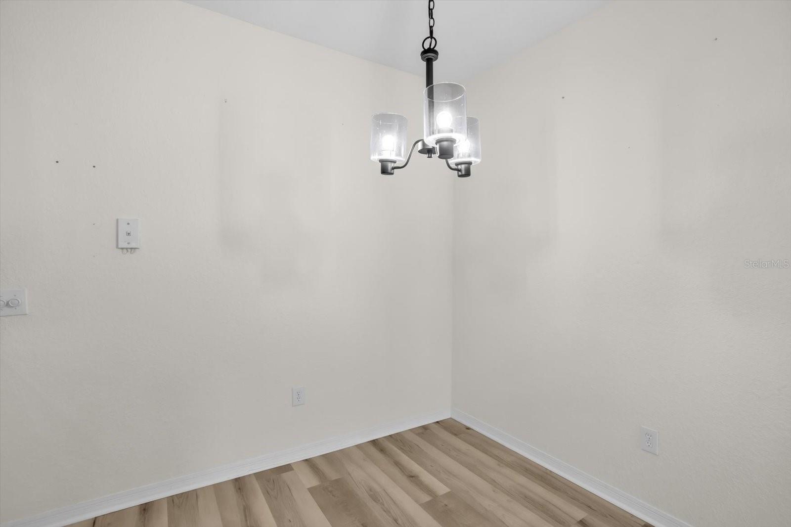 CRESCENT PLACE AT LAKE LOTUS CONDO - Residential