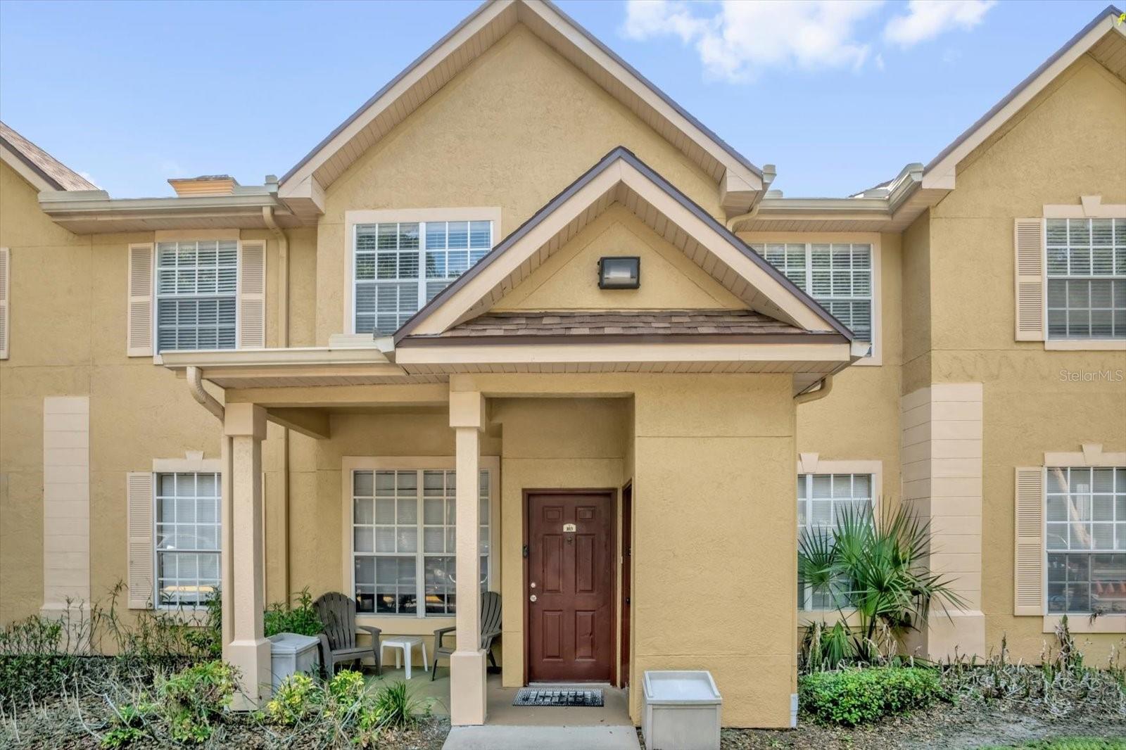 CRESCENT PLACE AT LAKE LOTUS CONDO - Residential