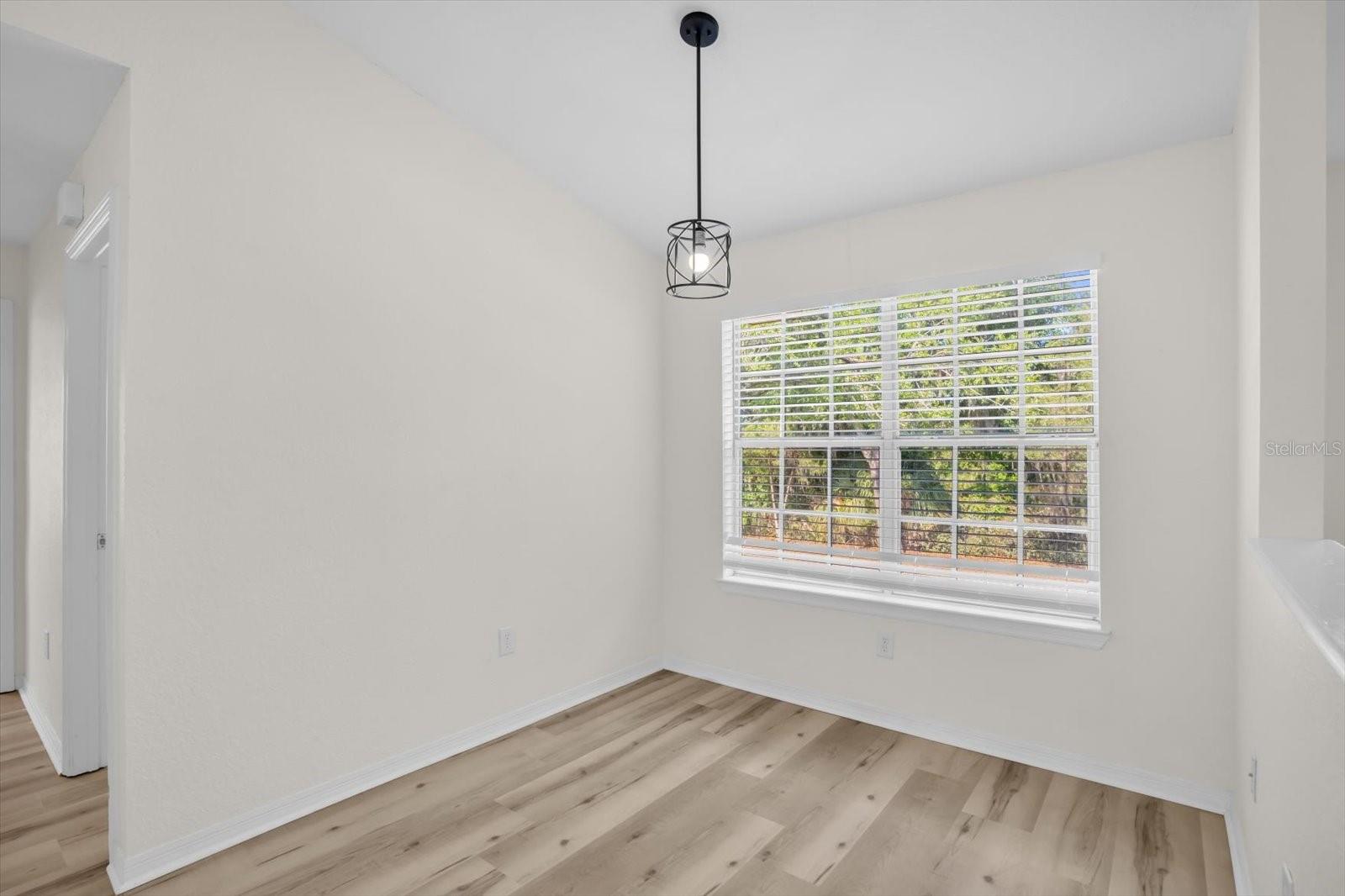 CRESCENT PLACE AT LAKE LOTUS CONDO - Residential