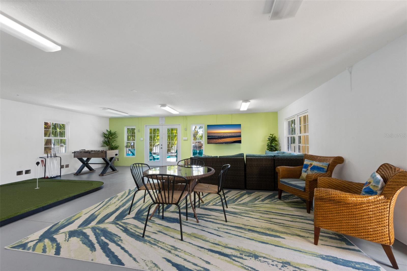 SHORE ACRES FOURTH ADD - Residential