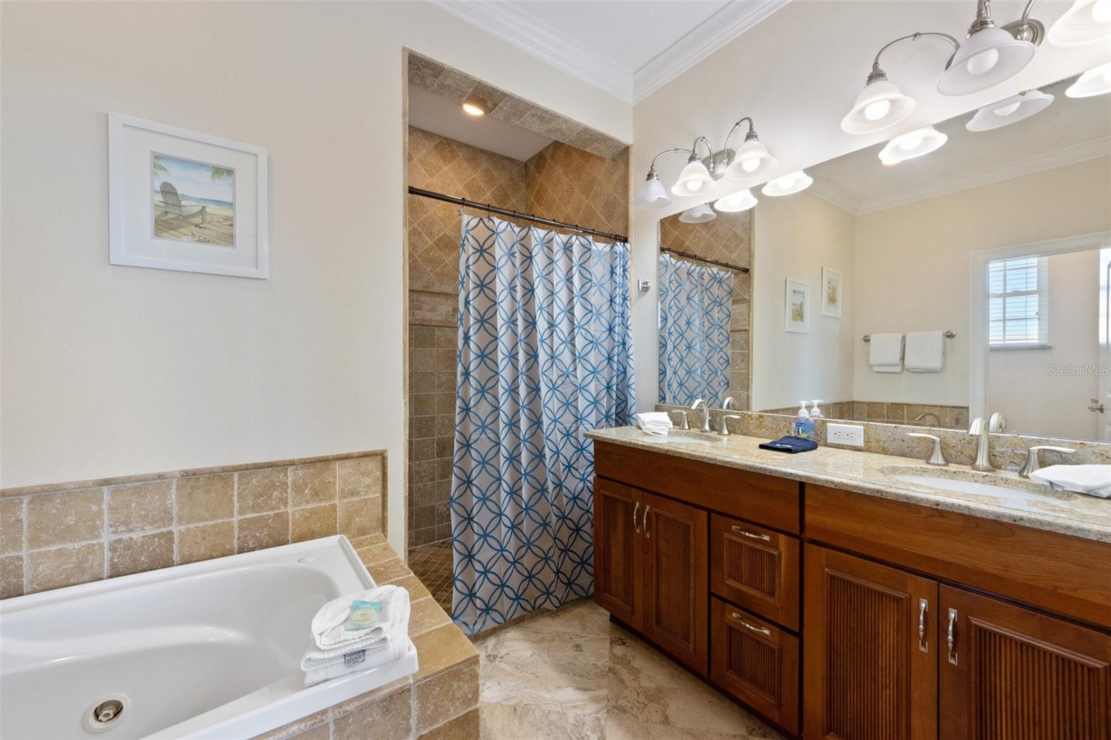 SHORE ACRES FOURTH ADD - Residential