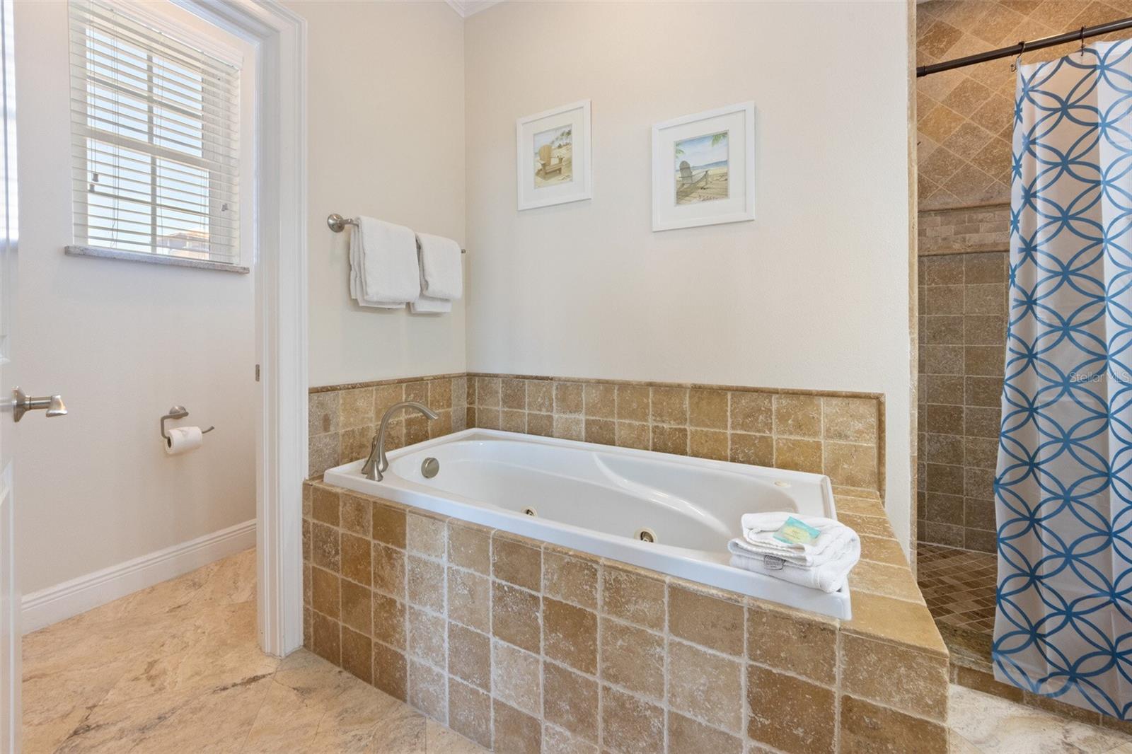 SHORE ACRES FOURTH ADD - Residential