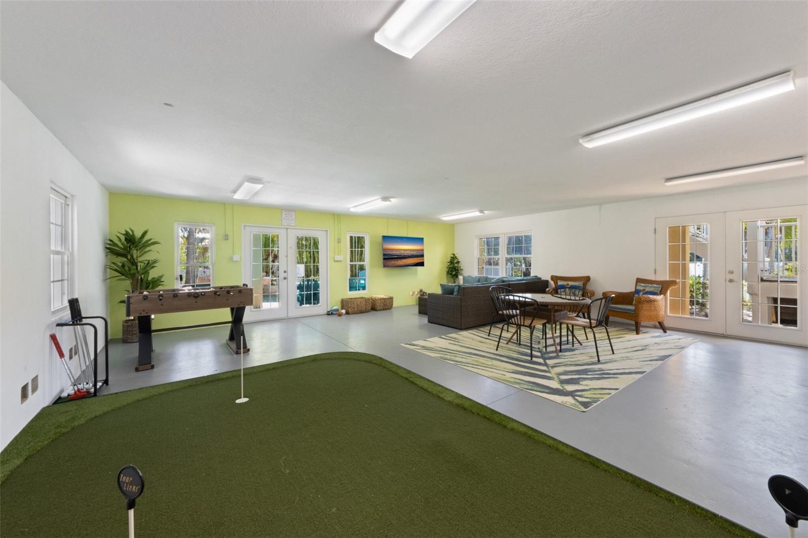 SHORE ACRES FOURTH ADD - Residential