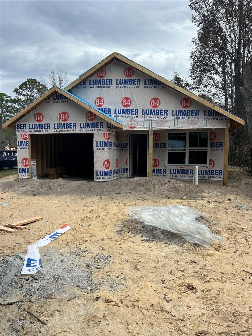 Photo of 824 NE 22nd Terrace, Gainesville, FL 32641 (MLS # O6376672)