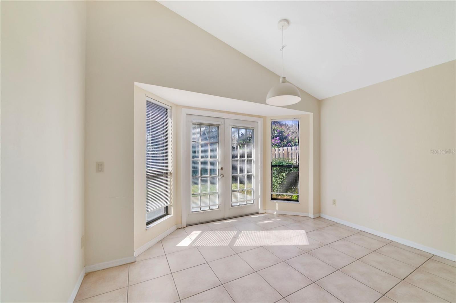 HYDE PARK - Residential