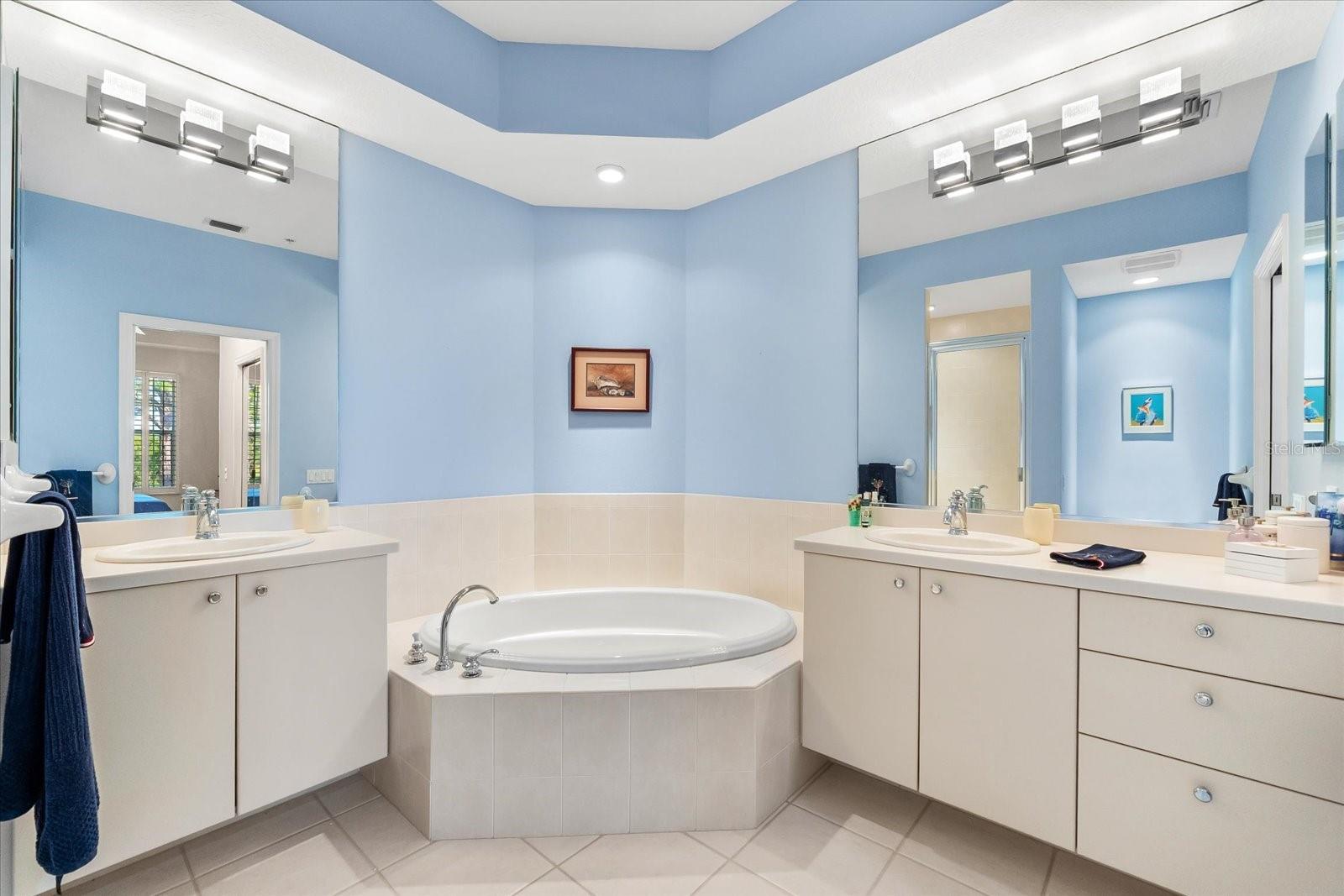 BOTANICA - PROVENCE GARDENS - Residential