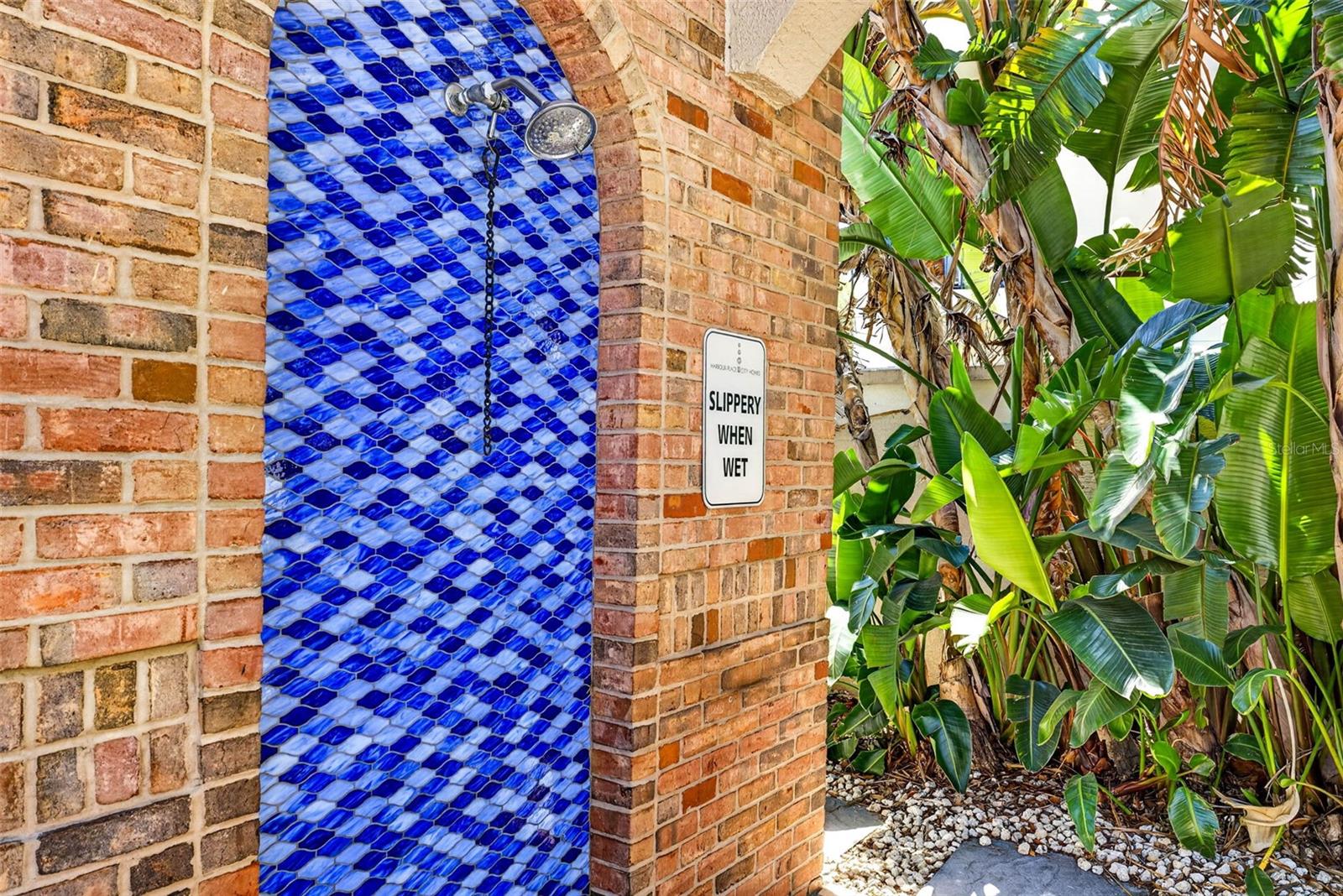 HARBOUR PLACE CITY HOMES A CON - Residential