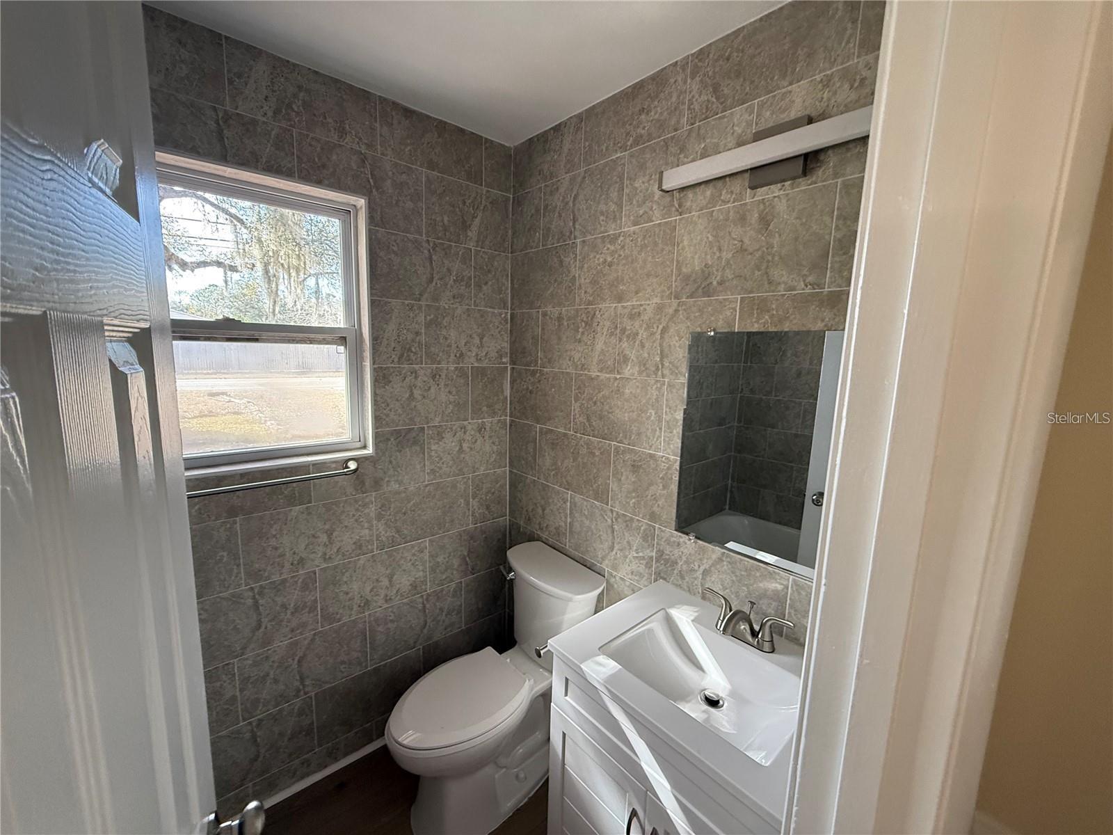 KINGS ROAD ESTATES UNIT 1 - Residential