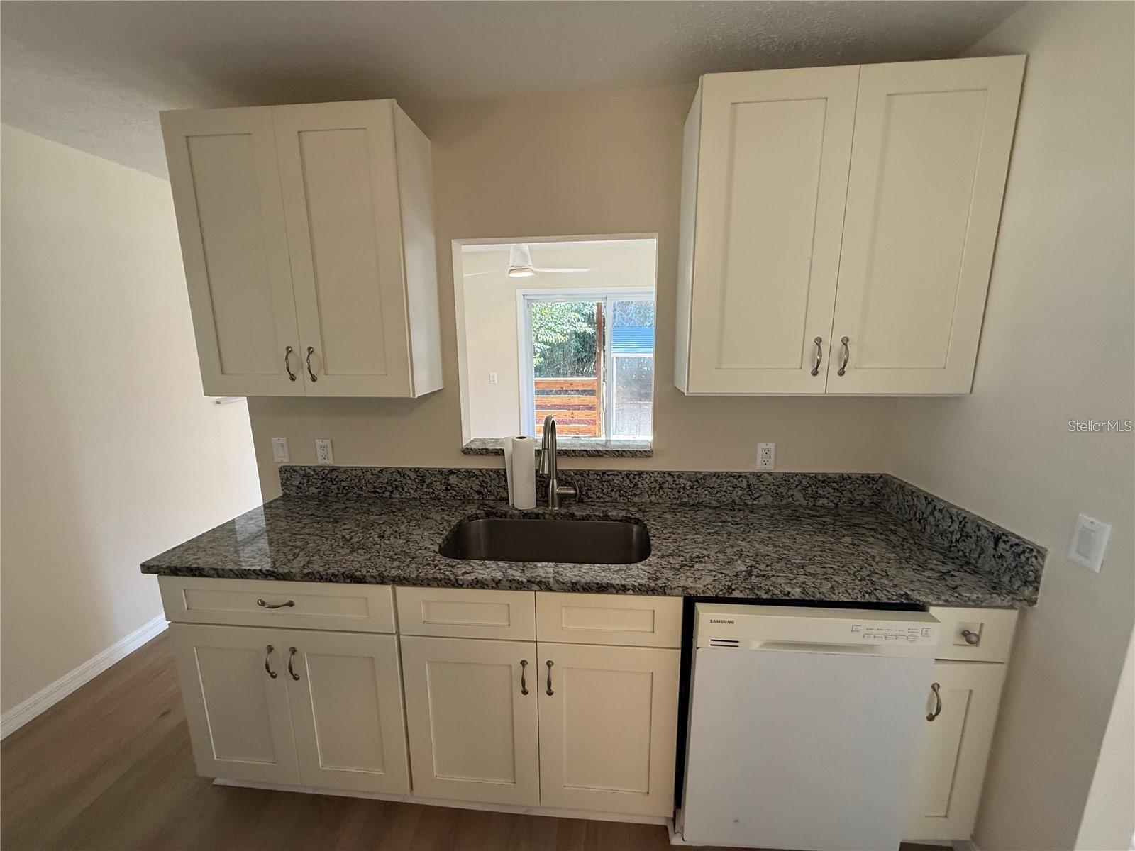 KINGS ROAD ESTATES UNIT 1 - Residential