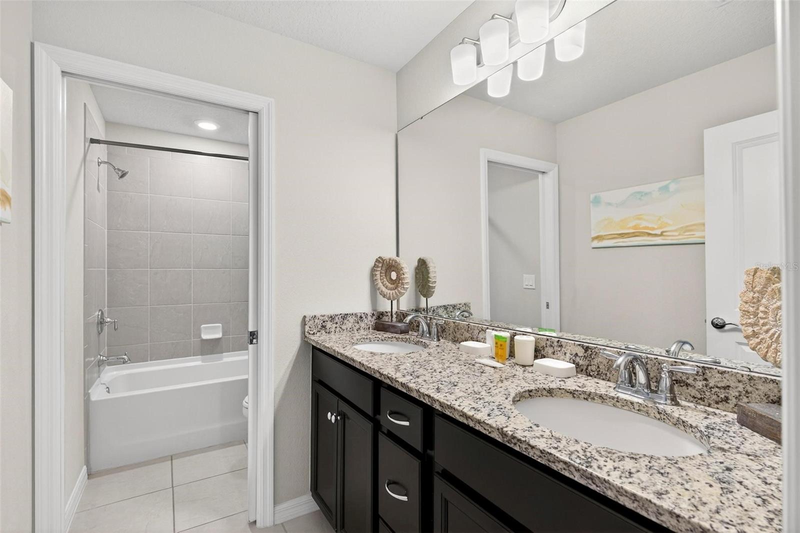 WINDSOR ISLAND RESIDENCE PH 2A - Residential