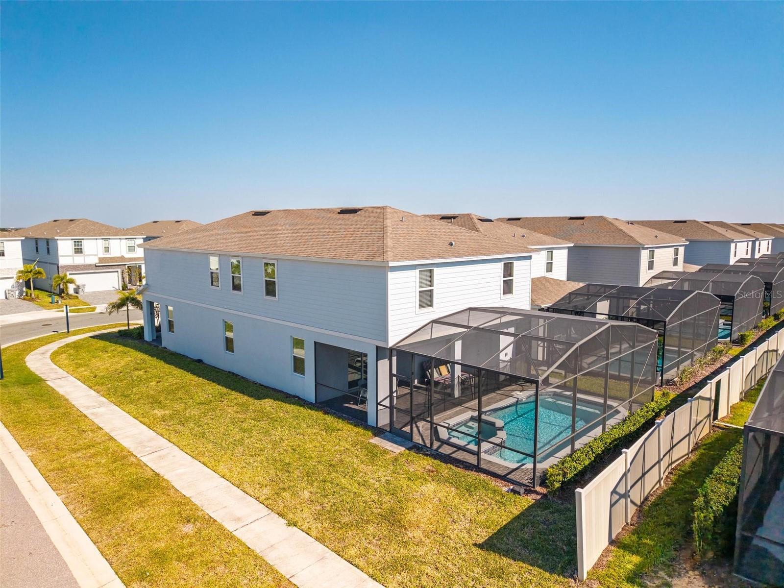 WINDSOR ISLAND RESIDENCE PH 2A - Residential