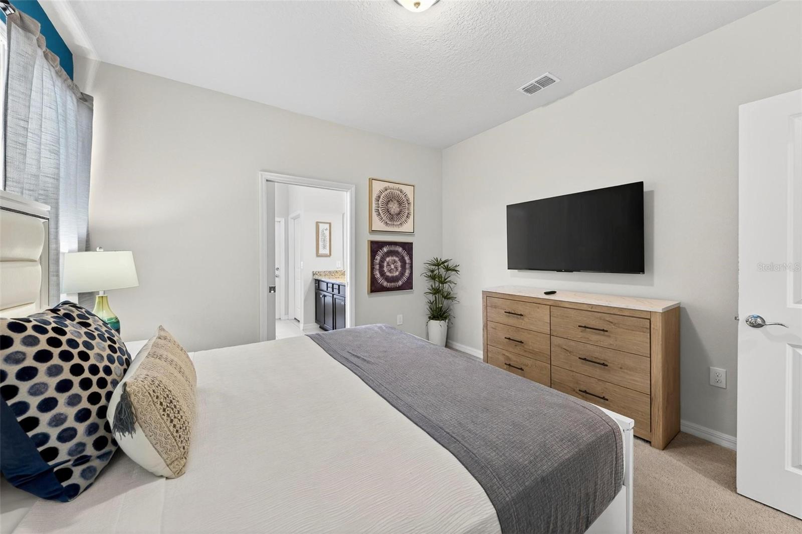 WINDSOR ISLAND RESIDENCE PH 2A - Residential