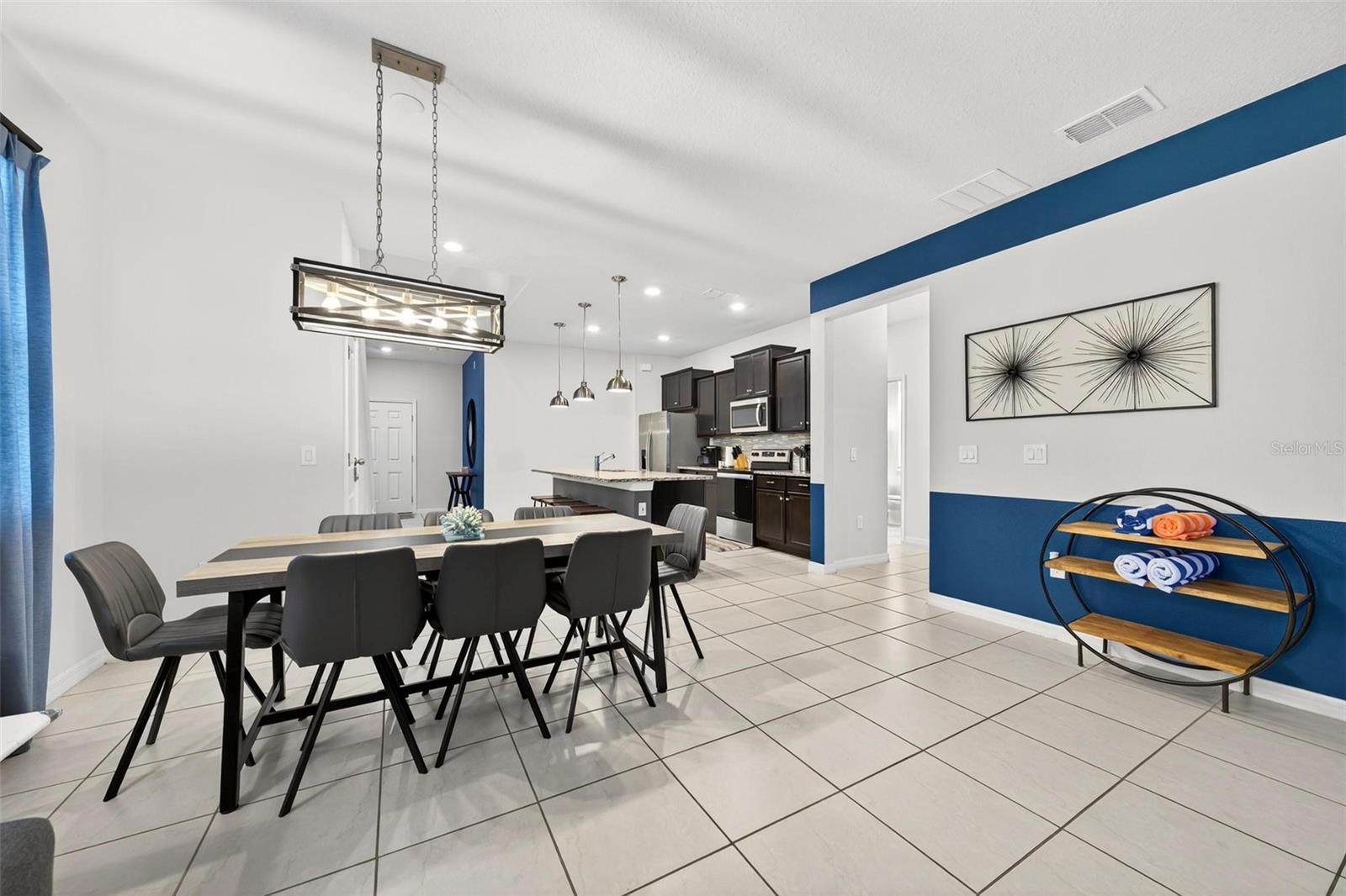 WINDSOR ISLAND RESIDENCE PH 2A - Residential