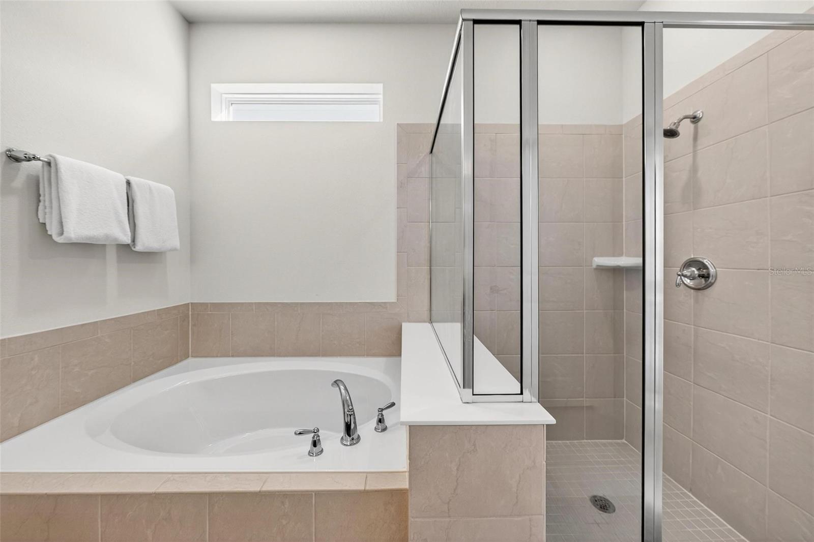 WINDSOR ISLAND RESIDENCE PH 2A - Residential