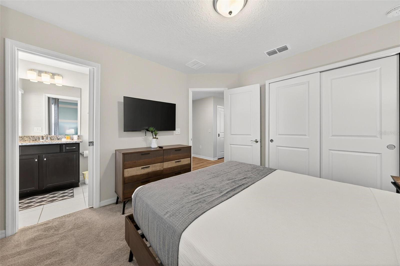 WINDSOR ISLAND RESIDENCE PH 2A - Residential