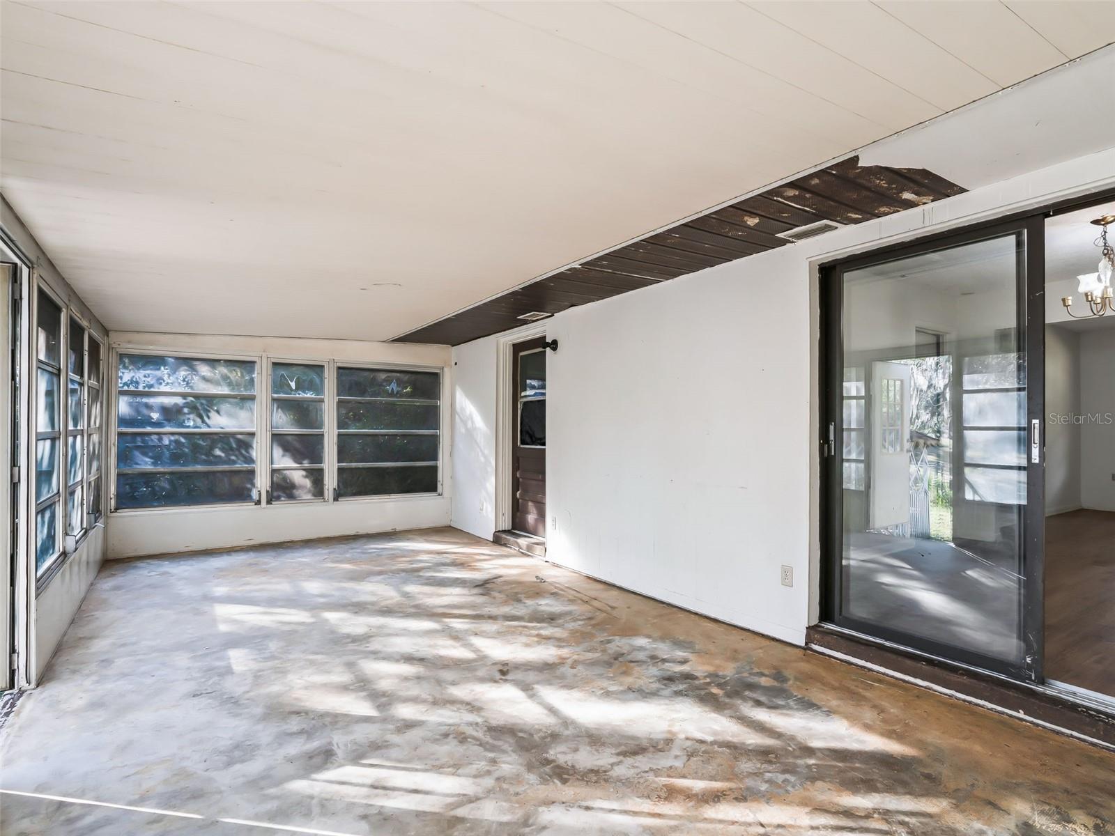 ROSE`S SUB - Residential