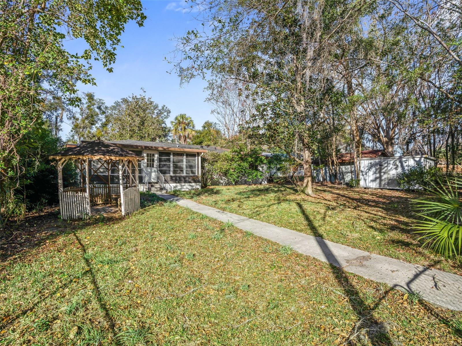 ROSE`S SUB - Residential