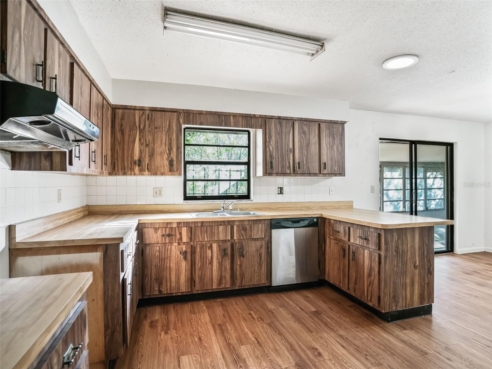 ROSE`S SUB - Residential