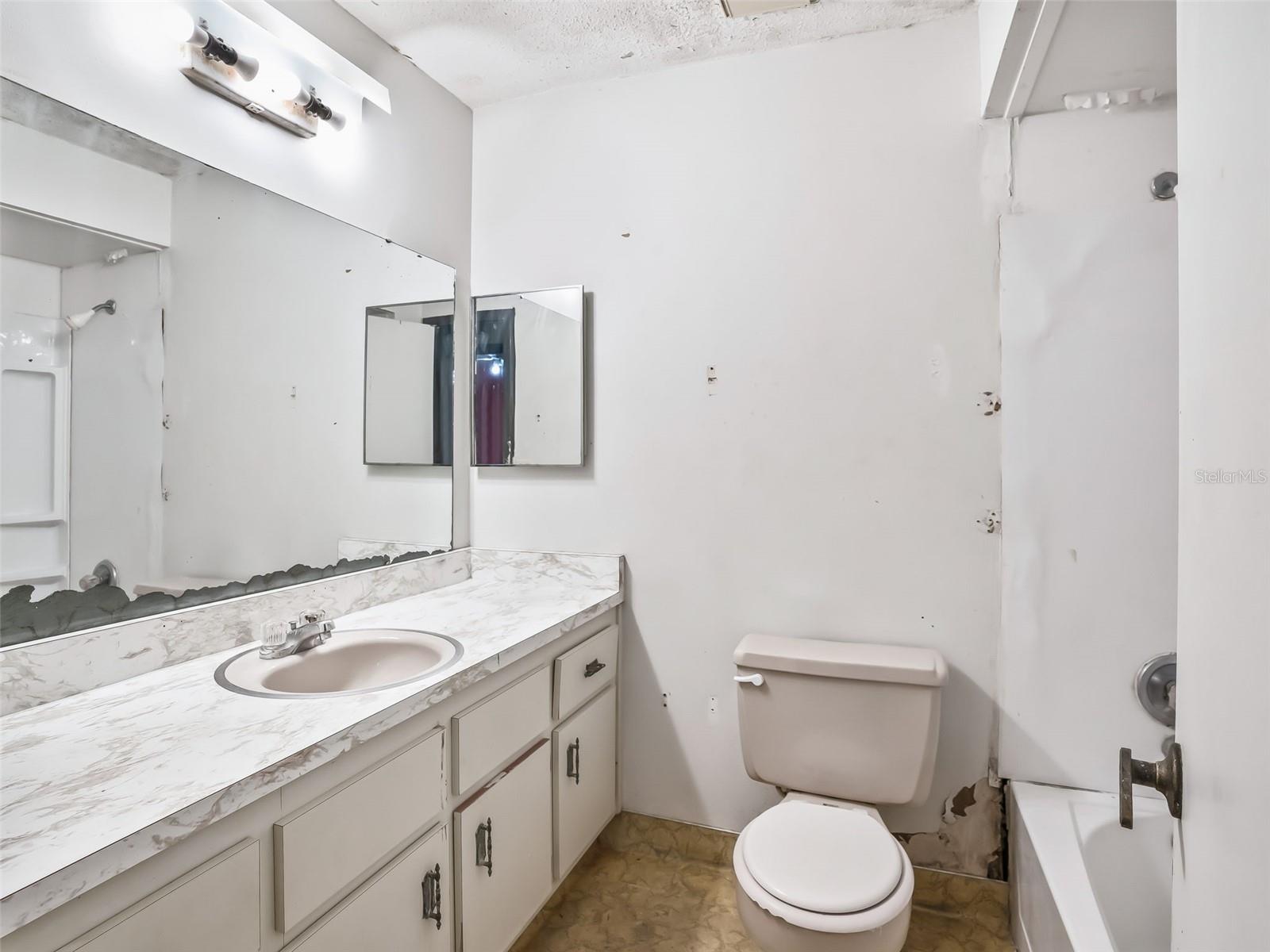 ROSE`S SUB - Residential