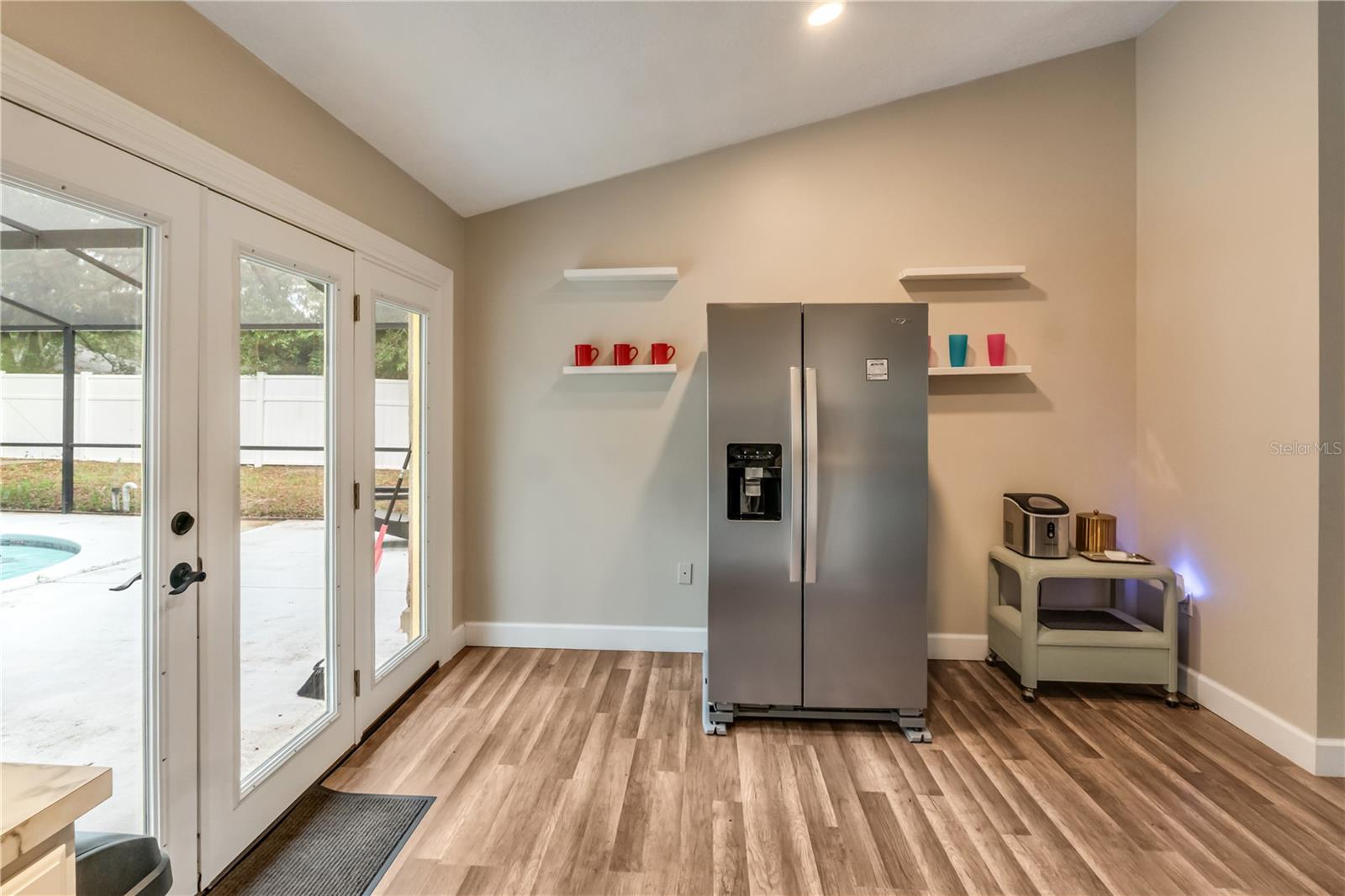 CARLTON VILLAGE SUB - Residential