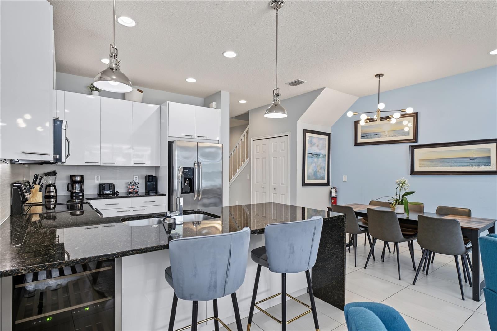 1523 RETREAT CIRCLE