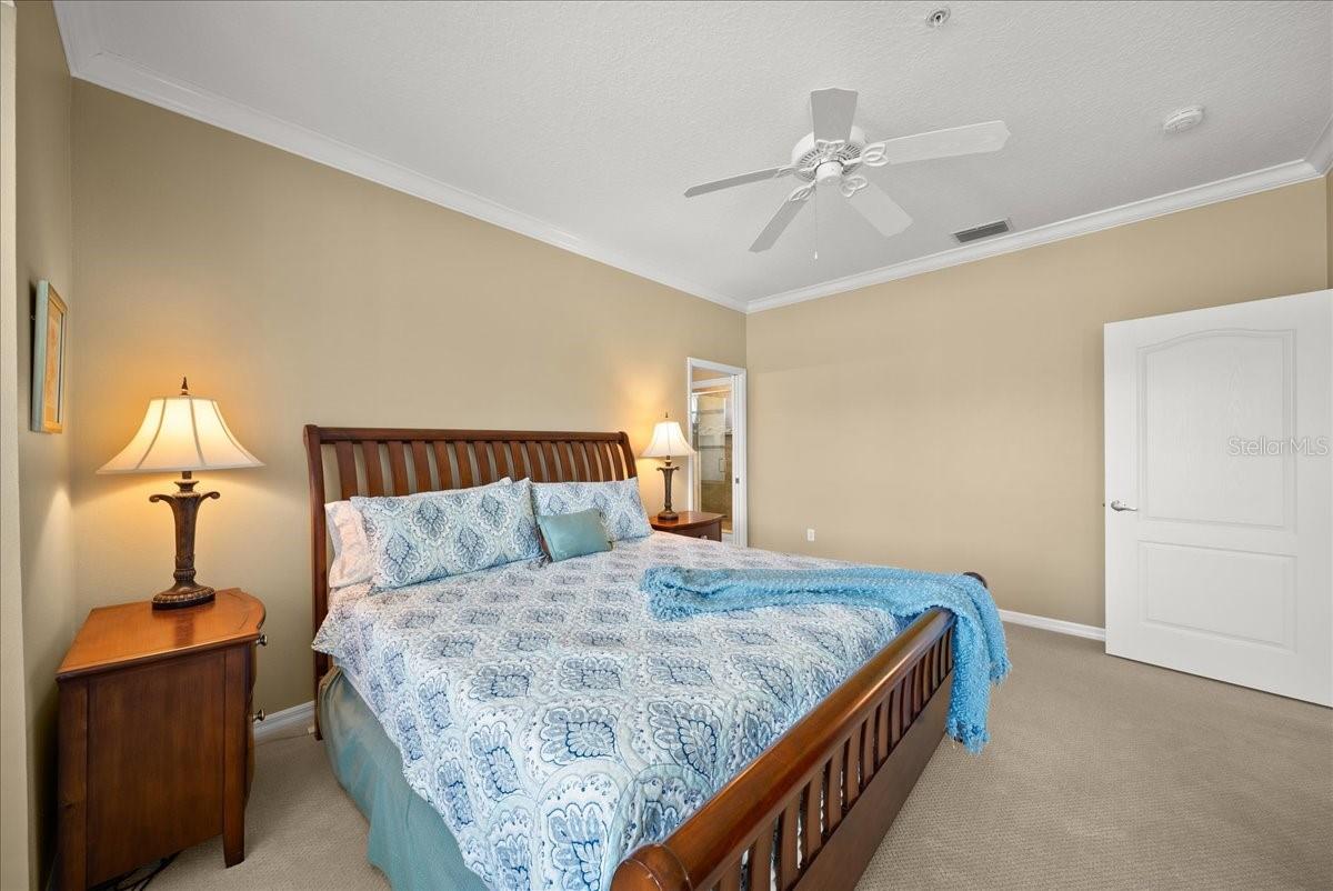 HERITAGE OAKS GOLF & COUNTRY CLUB - Residential