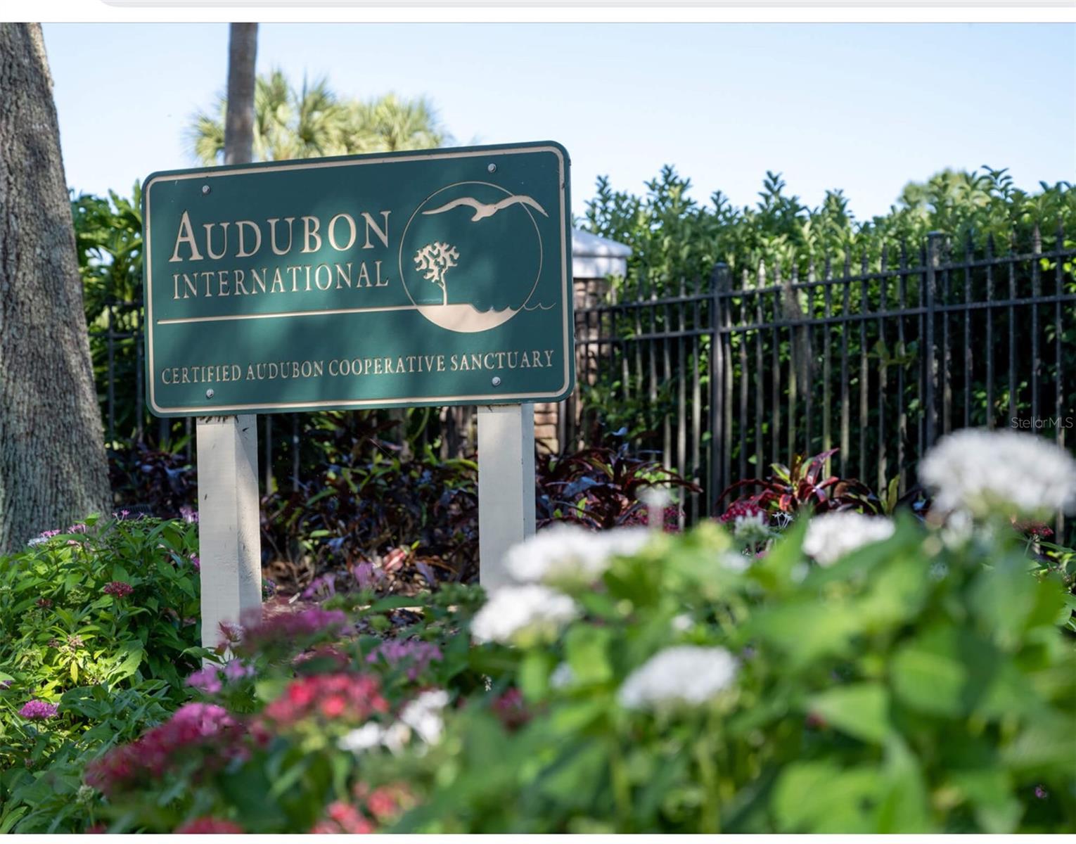 HERITAGE OAKS GOLF & COUNTRY CLUB - Residential