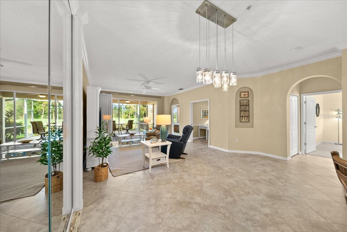 HERITAGE OAKS GOLF & COUNTRY CLUB - Residential